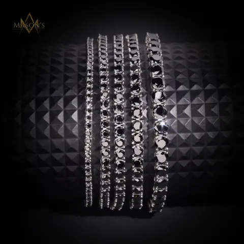 Empress’ Tennis Link Chain · Eclipse