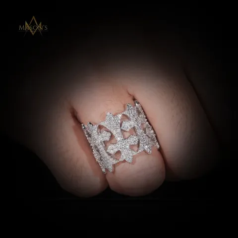 Apostle's Cross Ring — detail 4