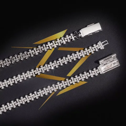 Apostle's Cross Link Chain — detail 3