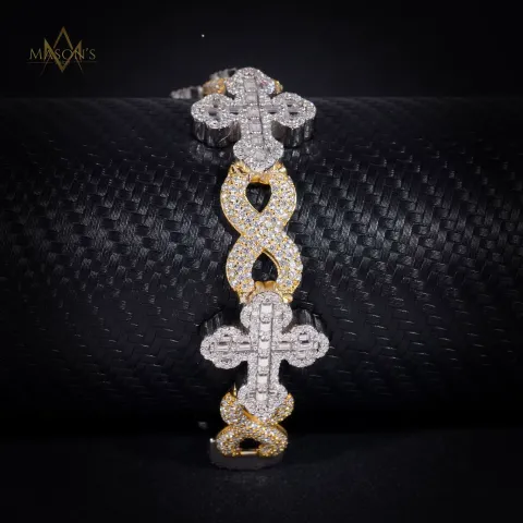 Crusader's Infinity Link Bracelet