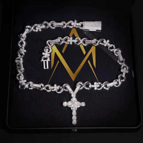 Devout's Infinity Link Chain — detail 5