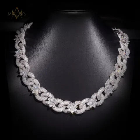 Mediator’s Infinity Link Chain — detail 10