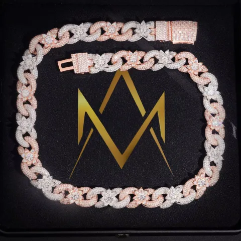 Mediator’s Infinity Link Chain — detail 8