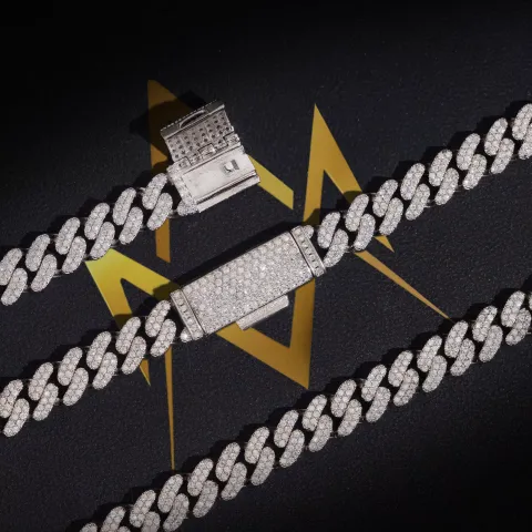 Patrician's Cuban Link Chain — detail 4