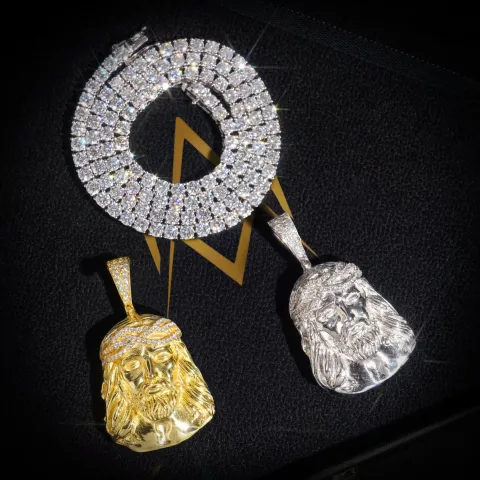Perennialist's Christ Pendant — detail 1