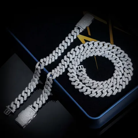 Regent's Cuban Link Chain · 12 mm — detail 1