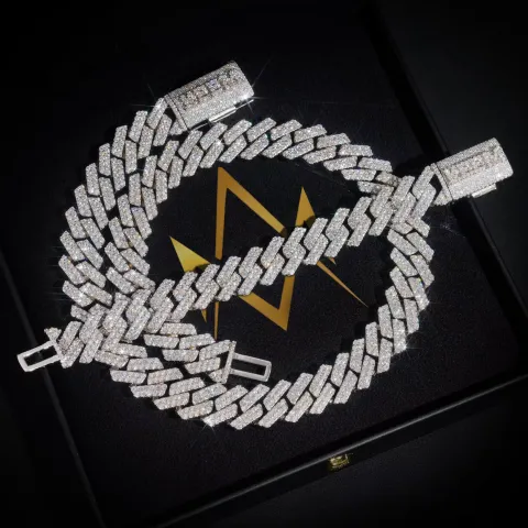 Regent's Cuban Link Chain · 18 mm — detail 2