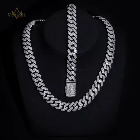 Sovereign's Cuban Link Chain · 15 mm — detail 10