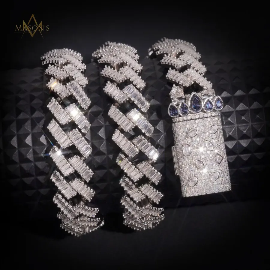 Aegis Baguette Link Bracelet