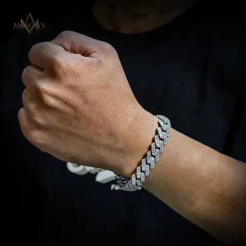 Aegis Baguette Link Bracelet — detail 1