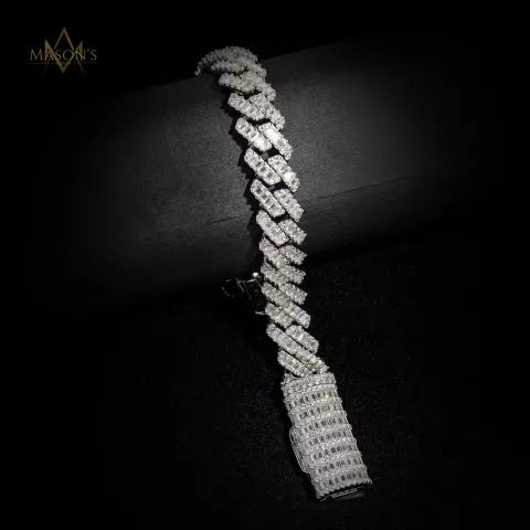 Aegis Baguette Link Bracelet — detail 4