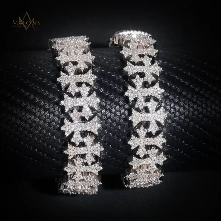 Apostle's Cross Link Bracelet · 16 mm