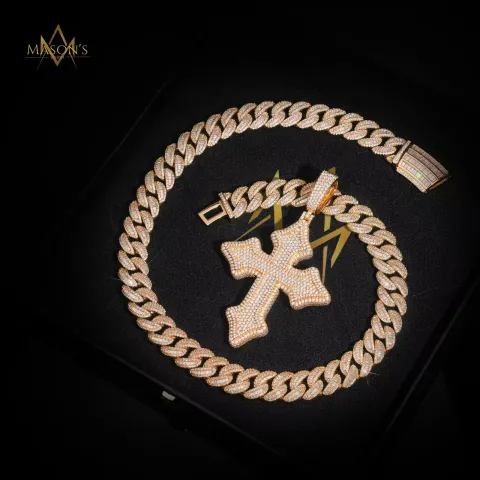 Credence Cross Pendant — detail 2