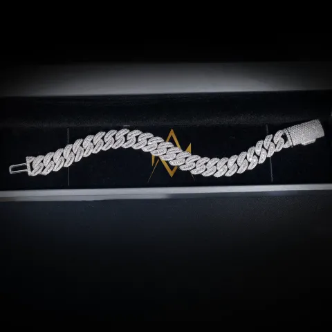 Credence Baguette Link Bracelet · 12 mm — detail 3