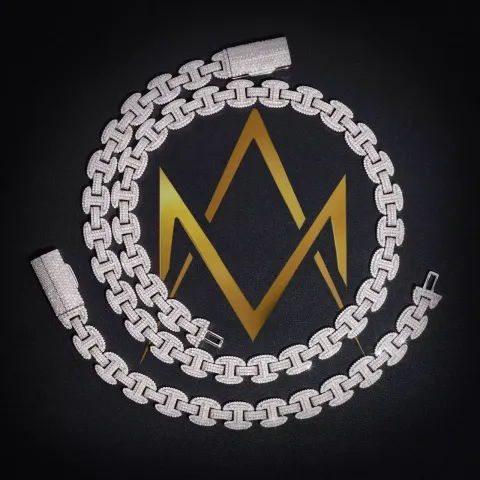 Custodian's Infinity Link Chain — detail 2