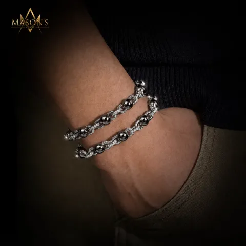 Custodian's Infinity Link Bracelet — detail 5