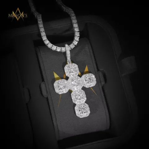 Dominion's Cross Pendant — detail 2