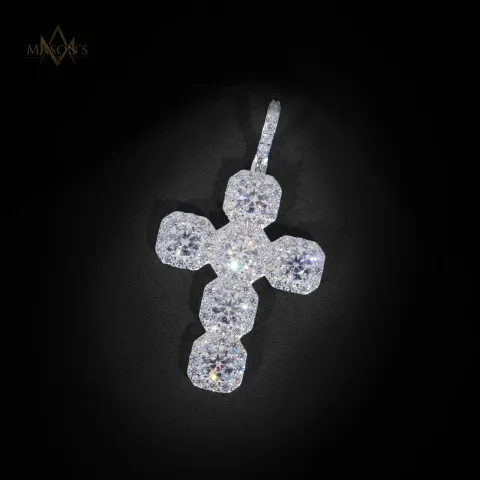 Dominion's Cross Pendant — detail 3