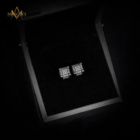 Dynast's Stud Earrings — detail 7