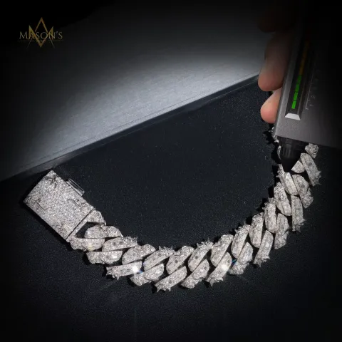 Elysian Baguette Link Bracelet · 20 mm — detail 7