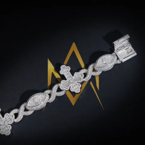 Exarch's Infinity Link Bracelet — detail 2