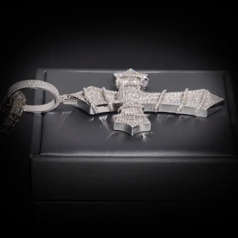 Insurgent's Cross Pendant — detail 2