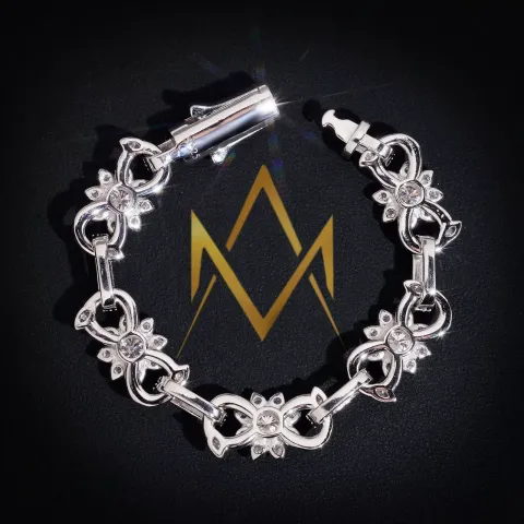Mediator’s Infinity Link Bracelet — detail 4
