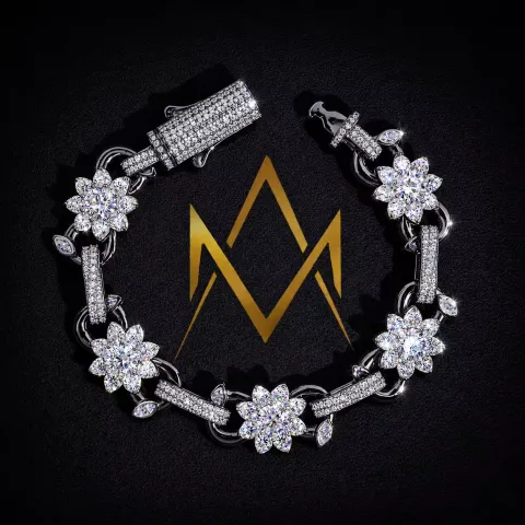 Mediator’s Infinity Link Bracelet — detail 8
