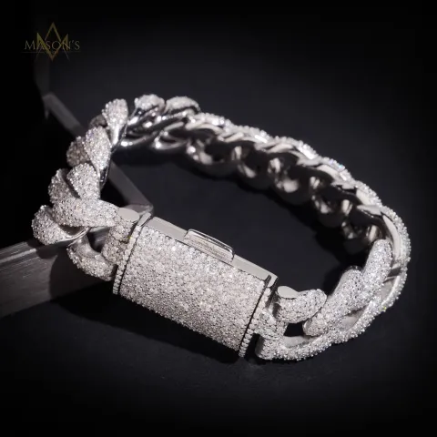 Monarch's Cuban Link Bracelet · 20 mm