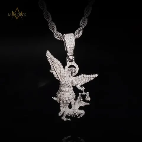 Ordinant's Angel Pendant — detail 5