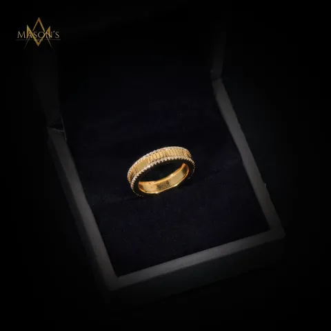 Regent's Band Ring — detail 4