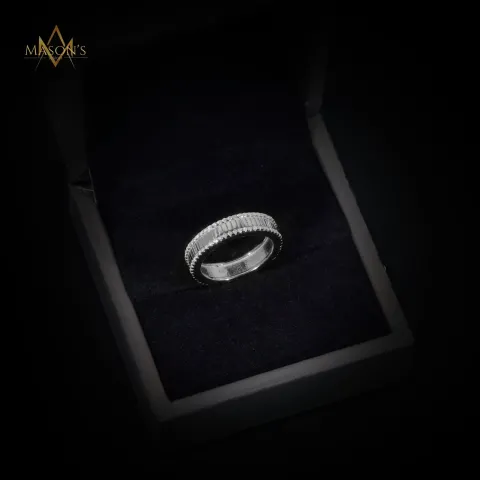 Regent's Band Ring — detail 6