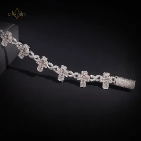 Reliquary Tennis Link Bracelet — detail 3