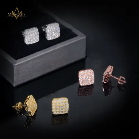 Sovereign's Stud Earrings — detail 1