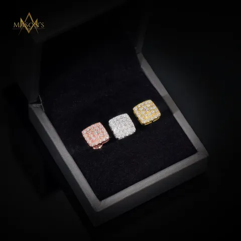 Sovereign's Stud Earrings — detail 3