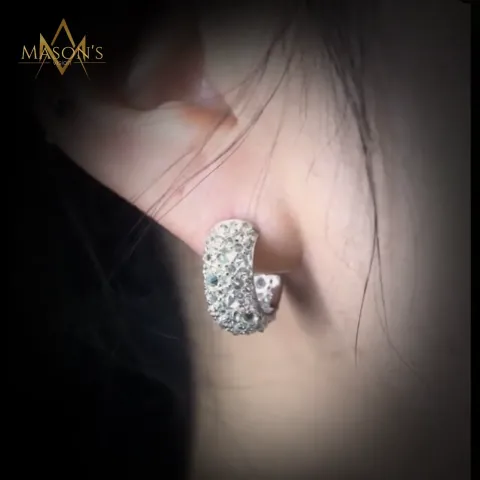 Venator's Hoop Earrings — detail 1
