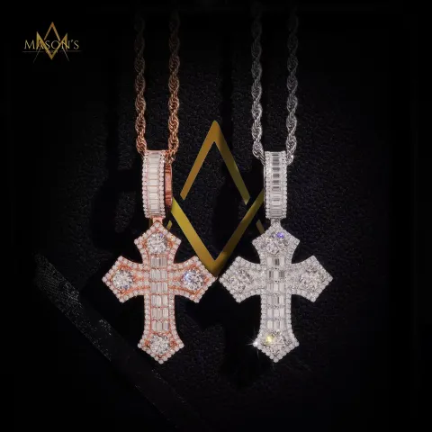 Verity Cross Pendant — detail 1