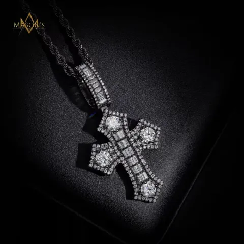 Verity Cross Pendant — detail 7