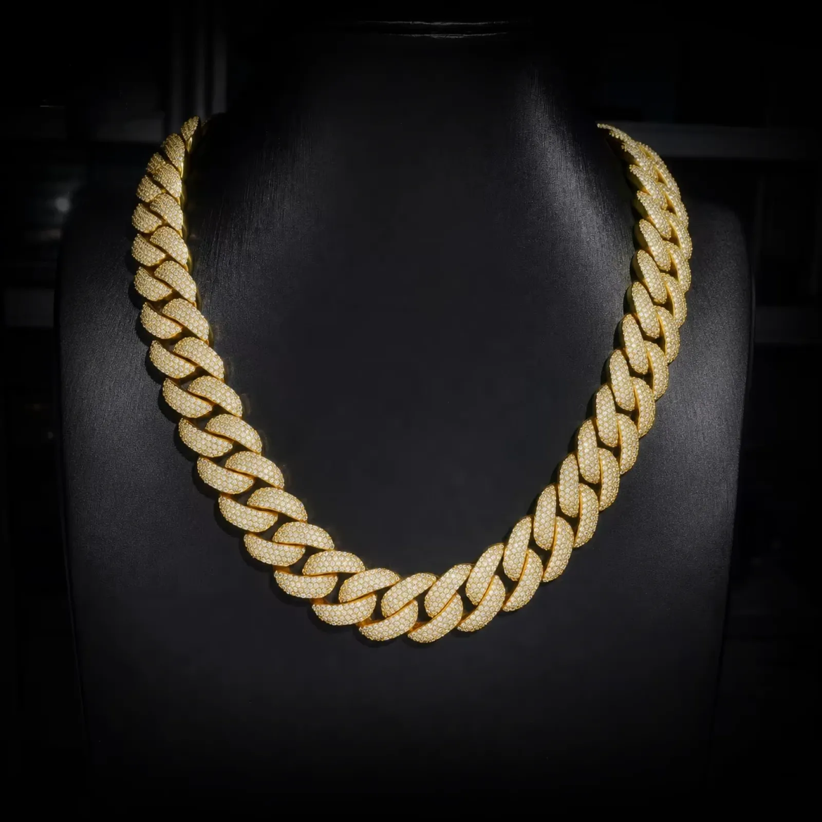 Cuban Chains — Mason’s Vision