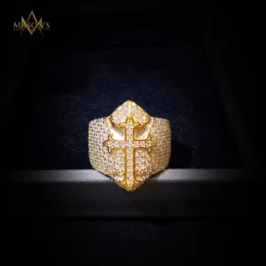 Triune Cross Ring - Gold, 6